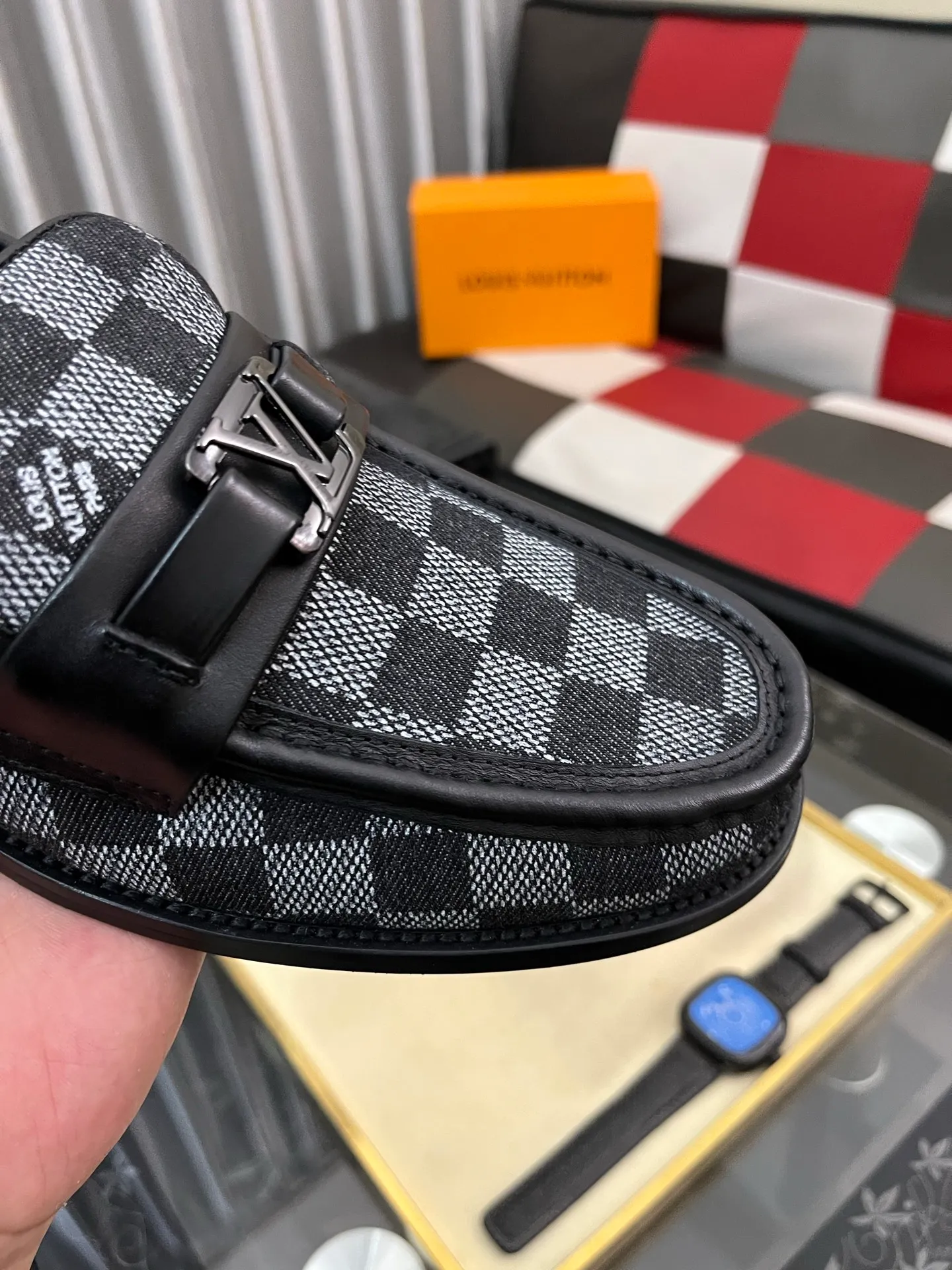 Men's Men's Shoes Men's Men's Shoes 💰520⌚️⌚️[LV] The most popular classic Louis Vuitton leather shoes. Synchronized with the official website, the upper adopts Italian imported upper embossing➕comfortable cowhide lining, fashionable atmosphere, unique brand and unique craftsmanship. Highlighting the hot style of the new year. Stop hesitating, stop wandering, get it now. Code number: 38--44. 2️⃣colors available